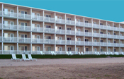 Mackinaw Beach & Bay Mackinaw City Hotel