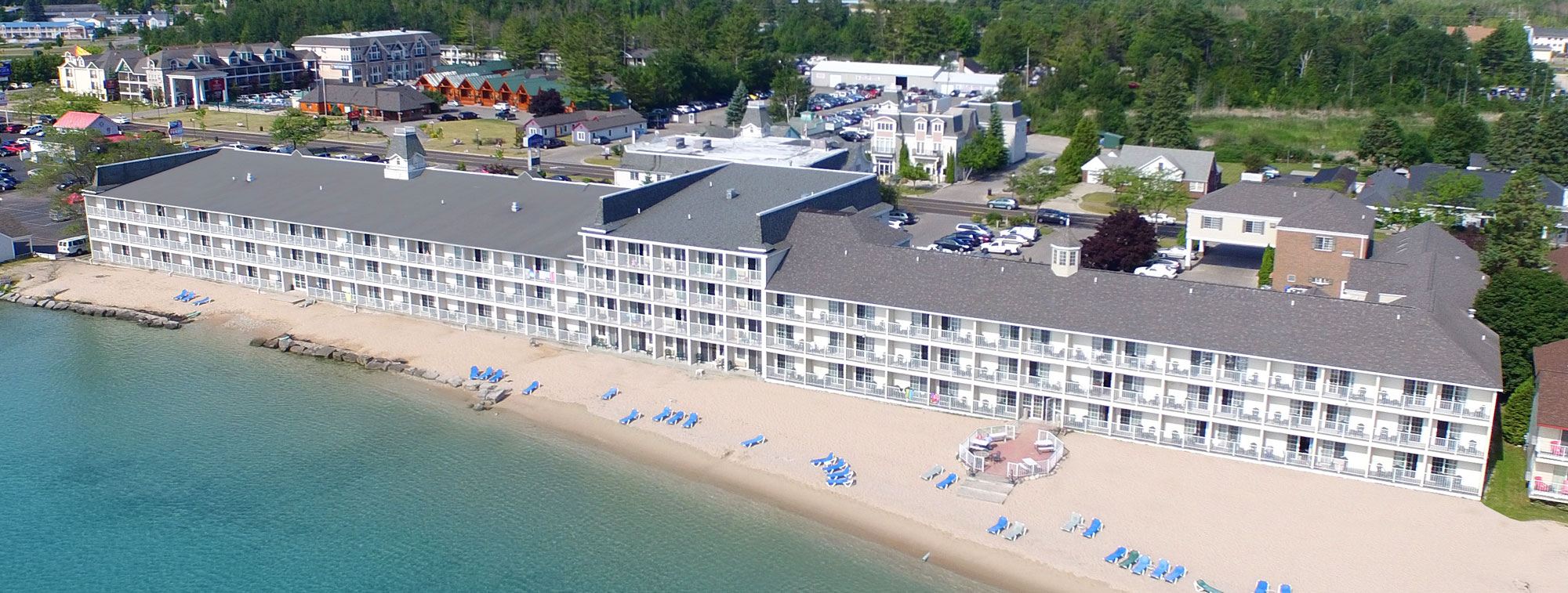 Hamilton Inn Select Beachfront of Mackinaw City