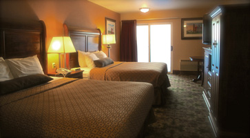 Ramada Inn Mackinaw City Lakefront Room
