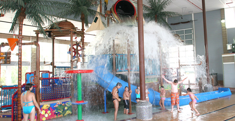 Bayside Hotel of Mackinac Indoor Waterpark