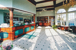 Clarion Hotel Beachfront Lobby