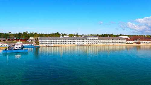 Hamilton Inn Select Beach & Ferry Dock