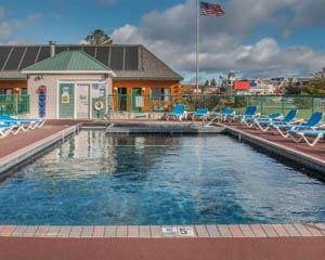 Mackinac Lodge Outdoor Pool