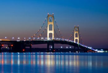 Mackinaw Beach & Bay close to Mackinac Bridge