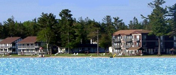 Waterfront Inn - Mackinaw City Hotel