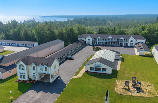 Thunderbird Inn