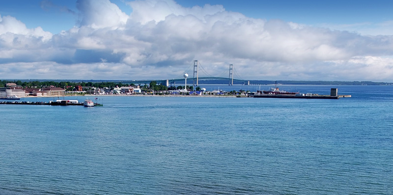 Bell's Melody Motel Mackinaw City Beach View